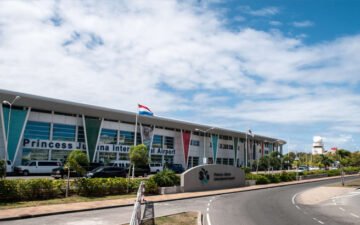 Princess Julianna International Airport (SXM)